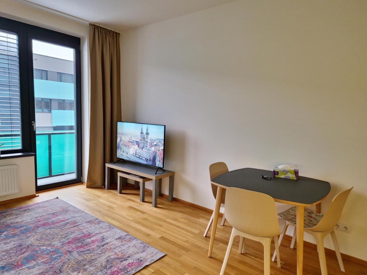 Kama Apartments Прага Екстер'єр фото