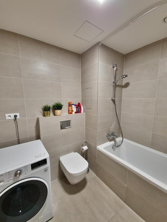 Kama Apartments Прага Екстер'єр фото